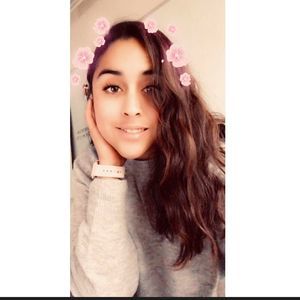 Meet your Posher, Arielle